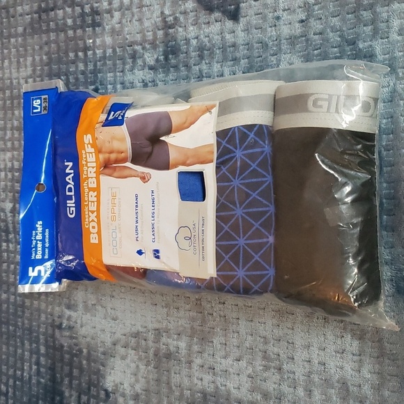 Gildan Other - Gildan Classic Length Tag free Boxer Briefs